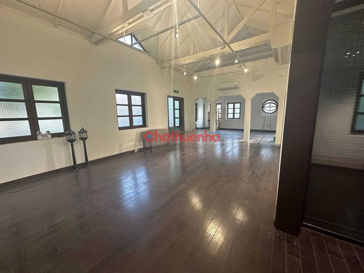 Sàn văn phòng cho thuê MT Ngô Thời Nhiệm, Quận 3. DT: 150m2