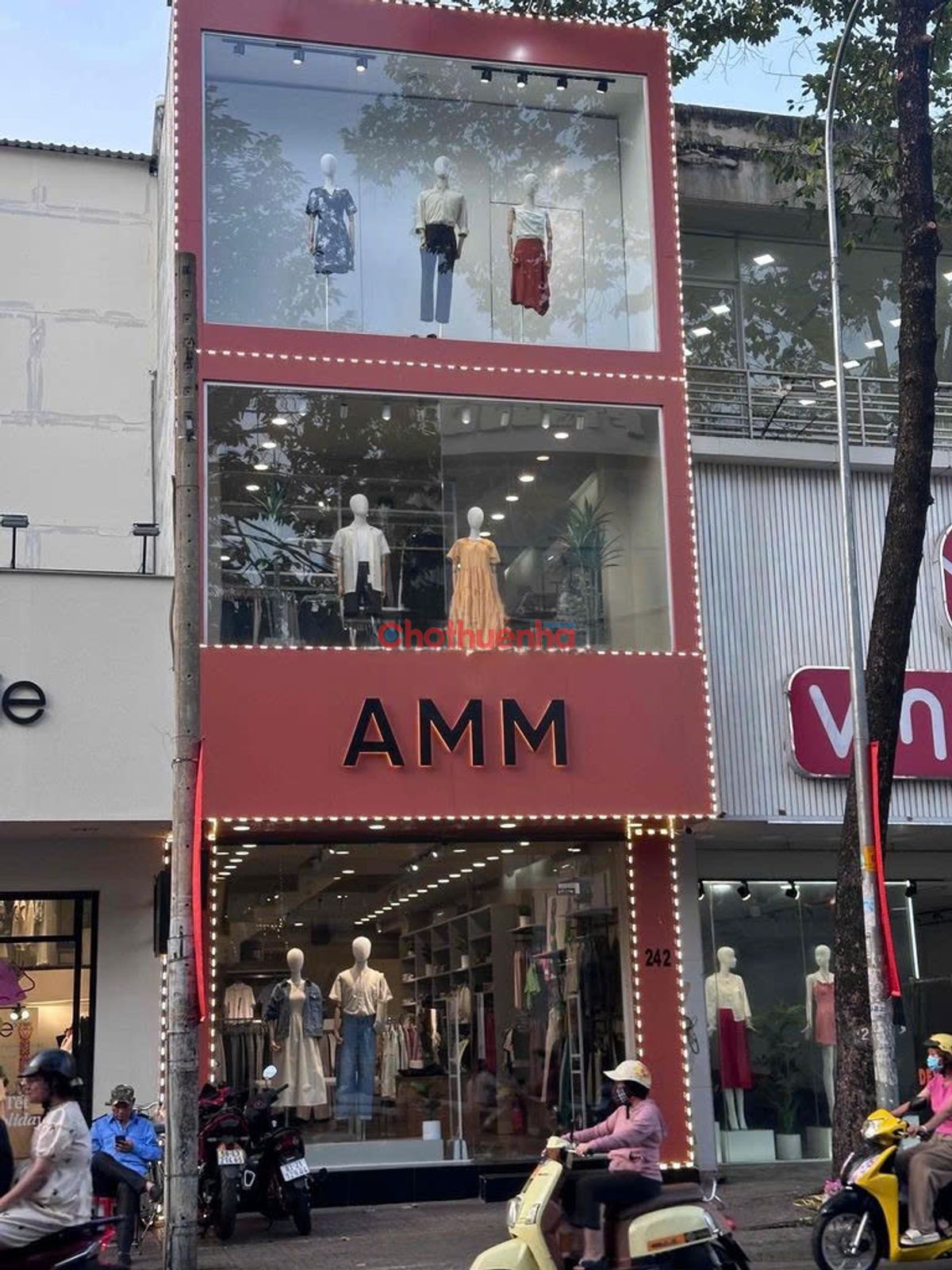 Cho thuê Nhà mặt tiền 1 trệt 2 lầu, sàn suốt, dtsd 225m2 - Nguyễn trãi - Quận 5