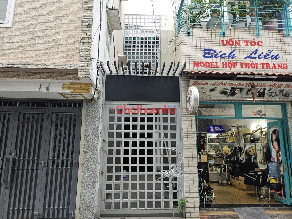Cho thuê nhà nguyên căn đường Lê Văn Sỹ, P.10, Phú Nhuận. Nhà ngang 5m dài 18m