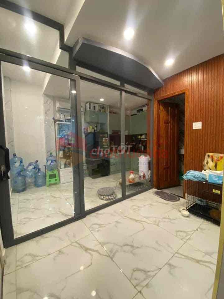 CHO THUÊ NHÀ NGUYÊN CĂN GÓC 2 MẶT TIỀN HẺM XE HƠI_NGUYỄN TRÃI_QUẬN 5