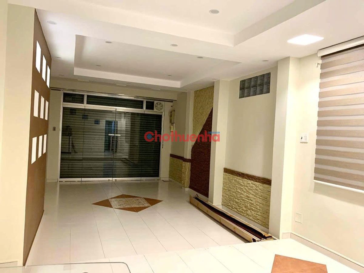 CHO THUÊ MẶ BẰNG, LỐI ĐI RIÊNG_TRẦN HỮU TRANG_PHÚ NHUẬN