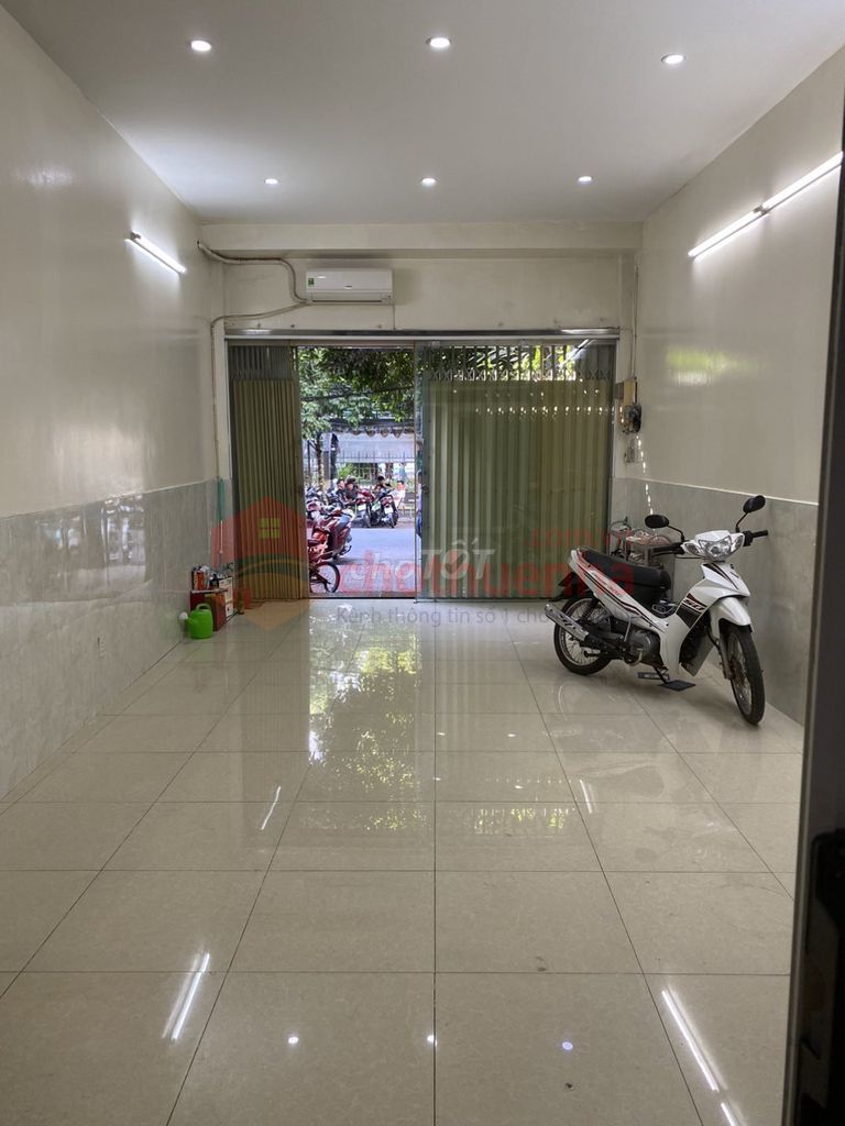 Cho thuê Mặt Bằng Kinh Doanh Giá Tốt - Mặt Tiền 3/2, Quận 10
