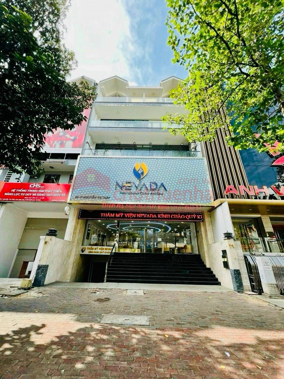 CHO THUÊ TÒA NHÀ NGUYỄN THỊ THẬP HIM LAM Q7 CÓ HẦM THANG MÁY PHÙ HỢP VĂN PHÒNG