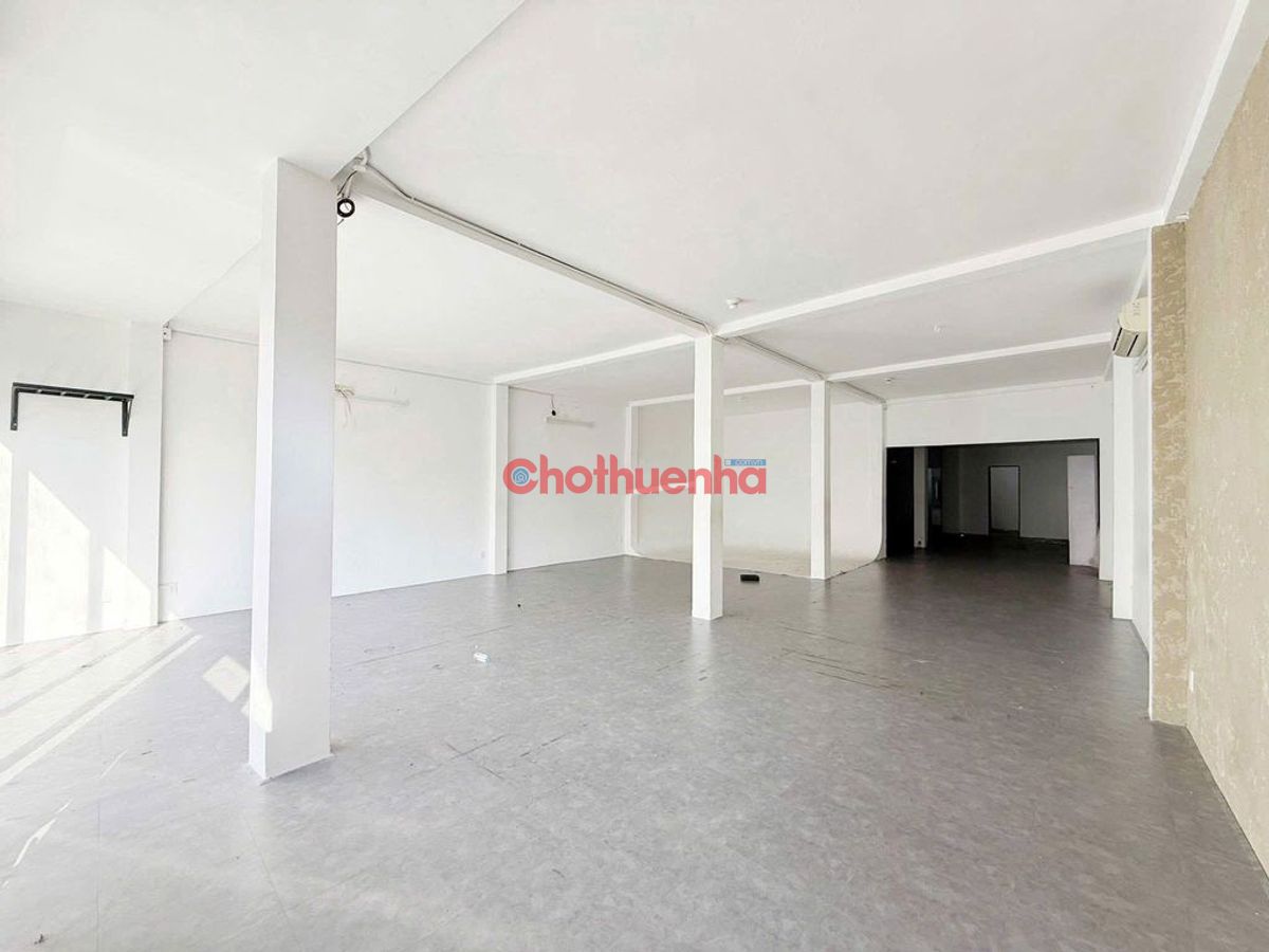 Cho thuê nhà mặt tiền đường Điện Biên Phủ, P11, Quận 10, 8x16.5m