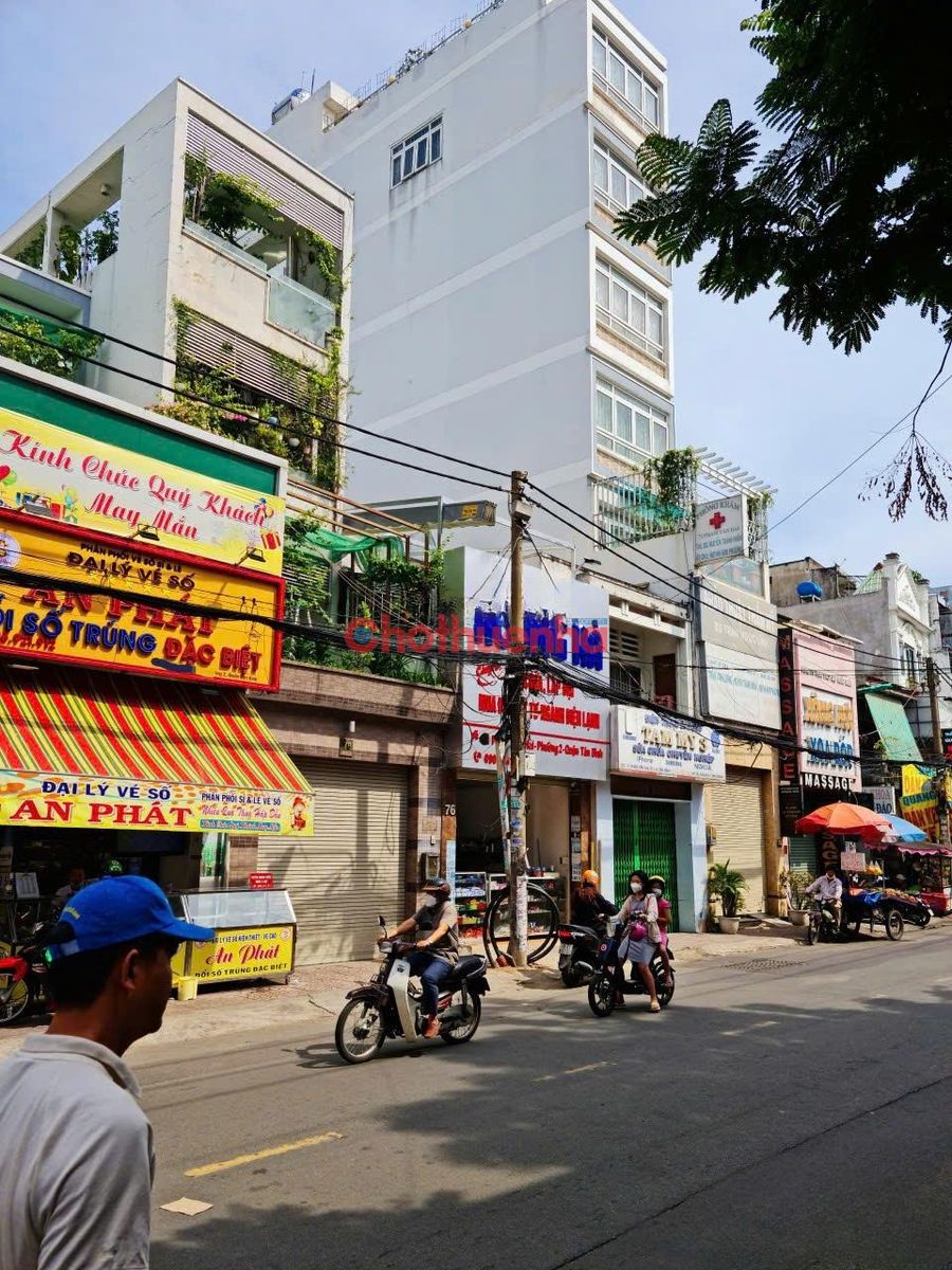 Cho thuê mặt bằng gần chợ Phạm Văn Hai