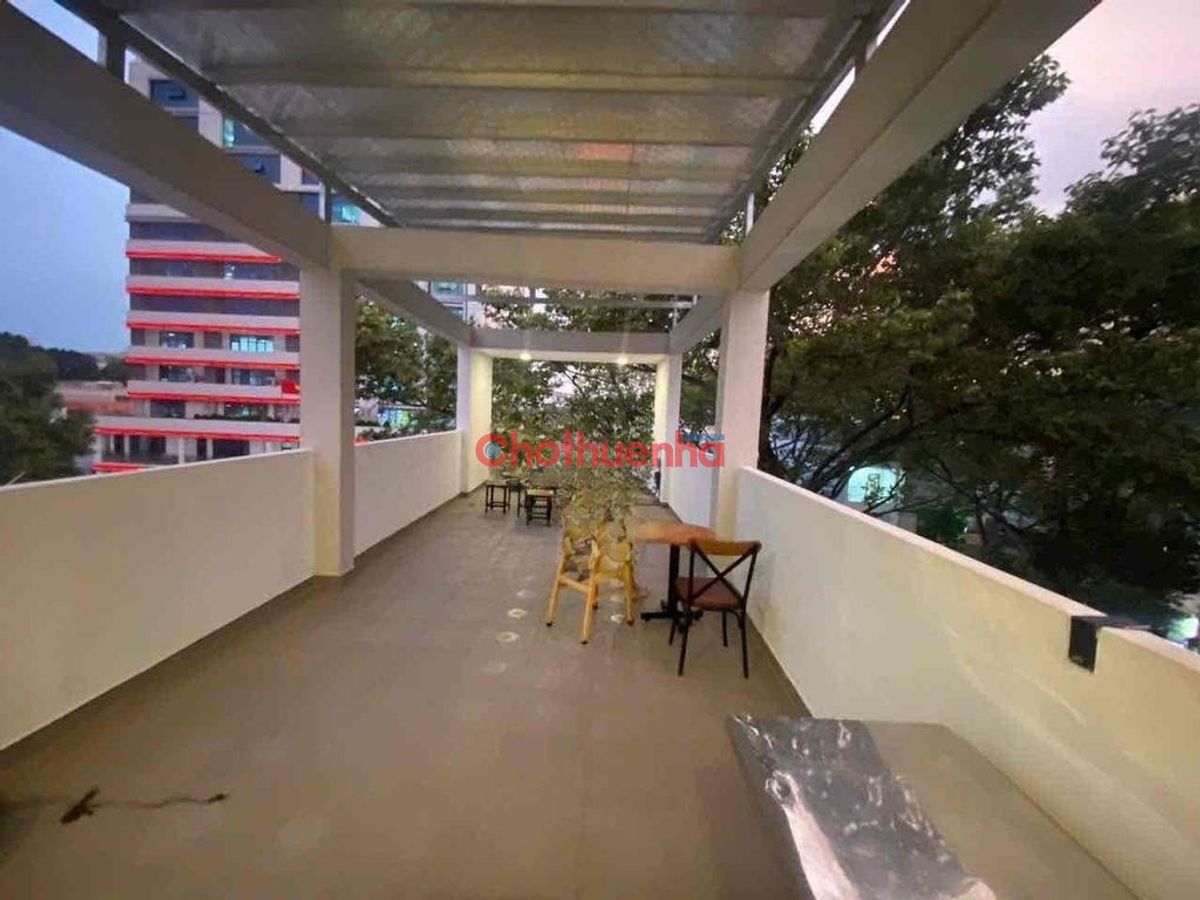 Mặt tiền kinh doanh Nguyễn Tri Phương 6 phòng, 4 lầu