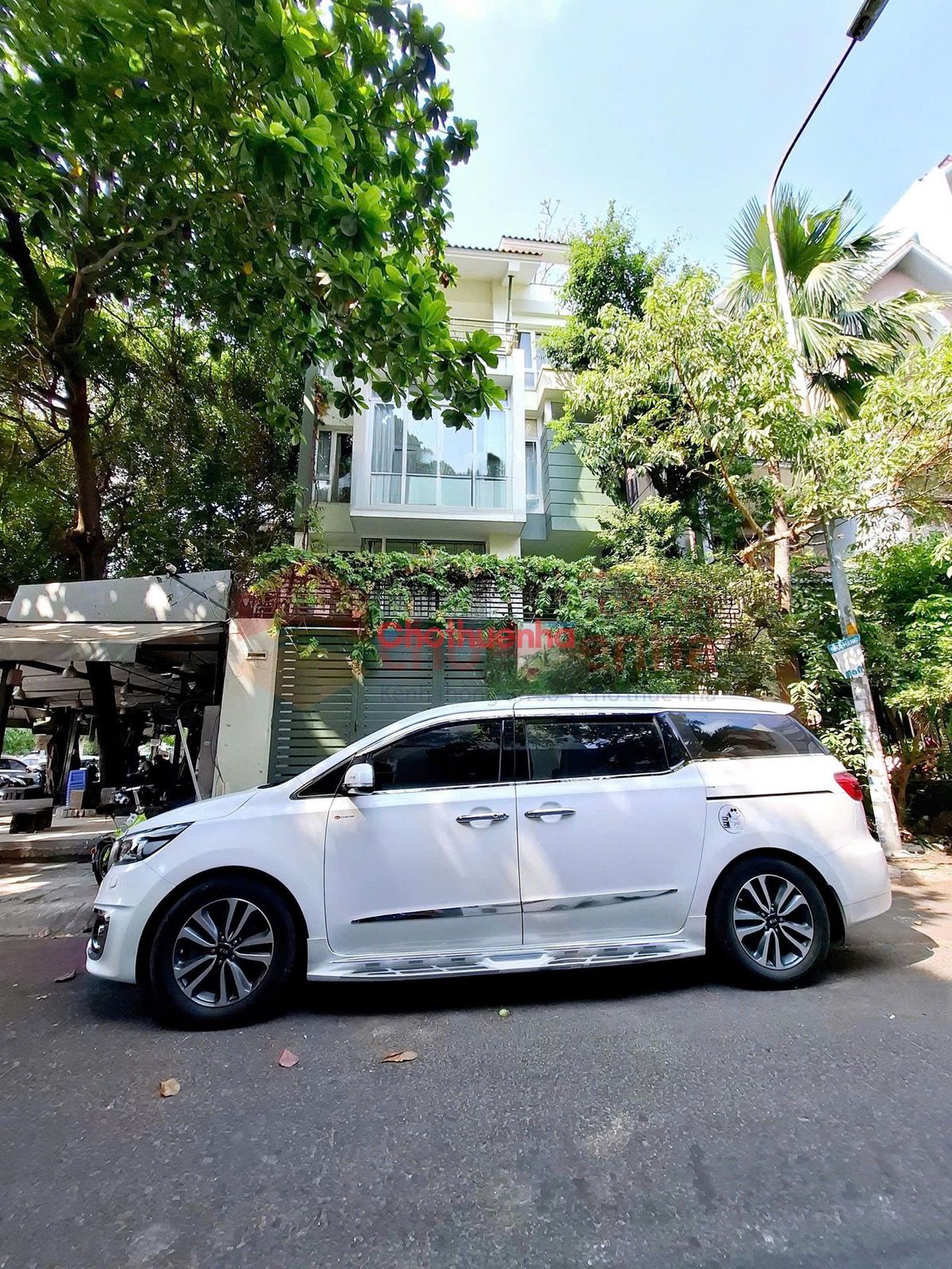 Cho thuê nhà mặt tiền đường Hoa Mai - Ngang 8m Khu Phan Xích Long - Phú Nhuận - Có Thang máy, Hồ Bơi