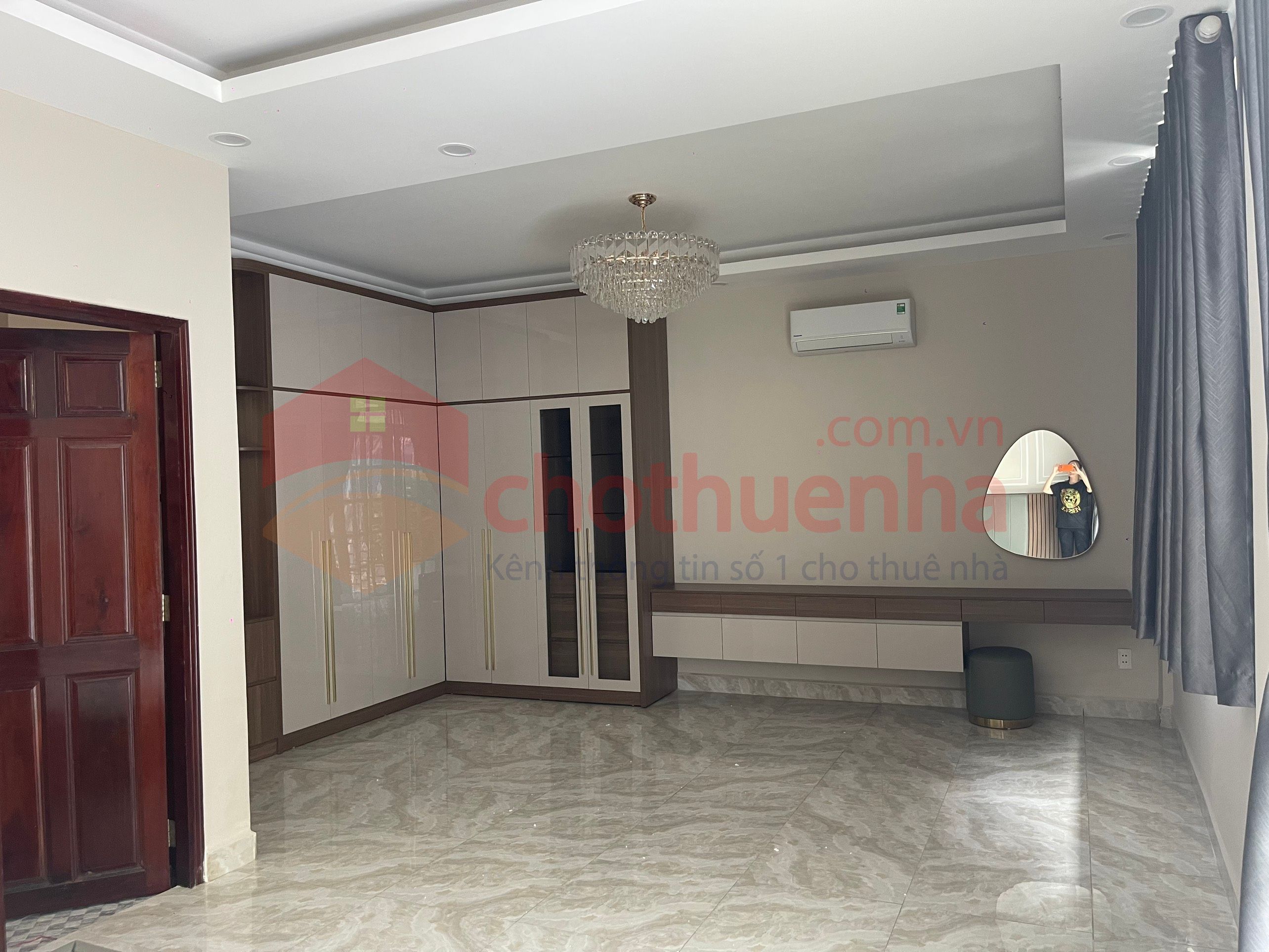 CHO THUÊ NHÀ ĐƯỜNG ĐIỆN BIÊN PHỦ, QUẬN 10 - NGANG 7M - 5 TẦNG