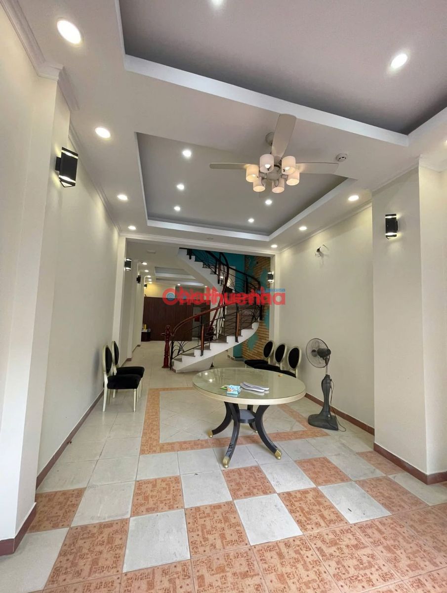 CHO THUÊ NHÀ MT CAO THẮNG, Q.10 – 4 TẦNG, 6 PHÒNG, VỊ TRÍ KINH DOANH ĐẸP