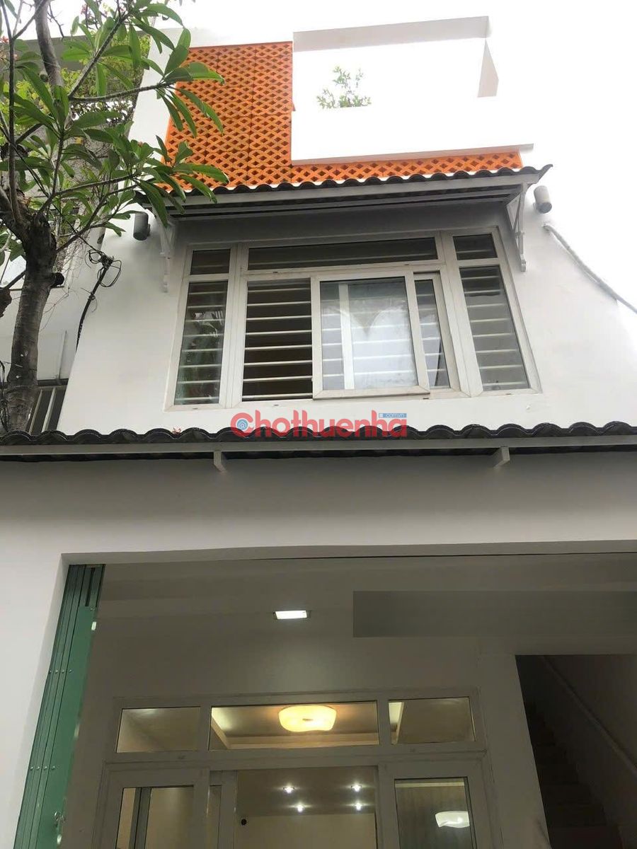 Cho thuê nhà nguyên căn sạch sẽ gần chợ Trần Hữu Trang Phú Nhuận - chỉ 16 triệu/tháng