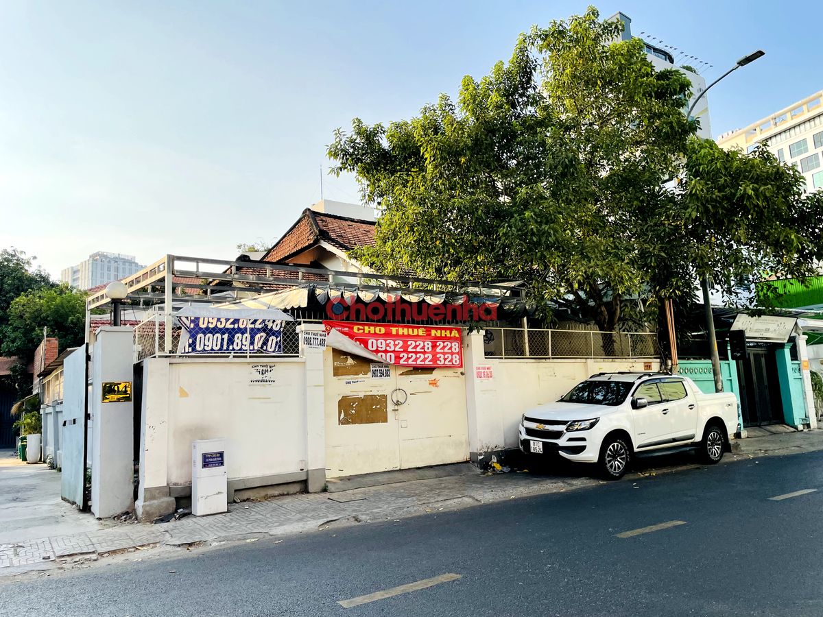 CHO THUÊ MẶT BẰNG TRẦN QUỐC TOẢN Q3 – 260M², CÓ SÂN VƯỜN, HỢP DỊCH VỤ CAO CẤP