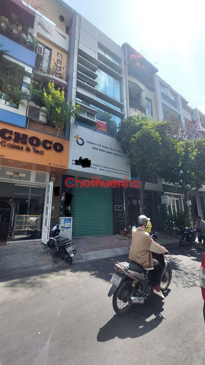 Cho thuê nhà nguyên căn đường Hoa Lan ( Khu Phan Xích Long), Phường 2, Phú Nhuận. Nhà 4 tầng, 6 phòng