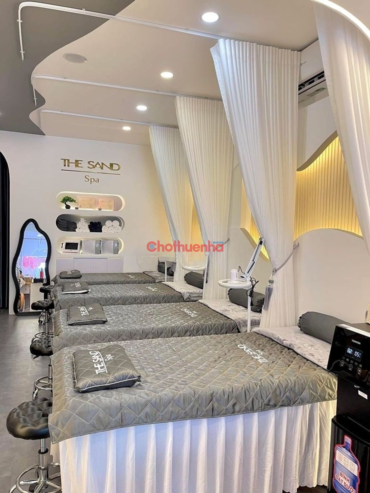 Cho thuê nhà MT Phan Văn Hân - dtcn 76.5m2 - vị trí đắc địa thích hợp kdtd