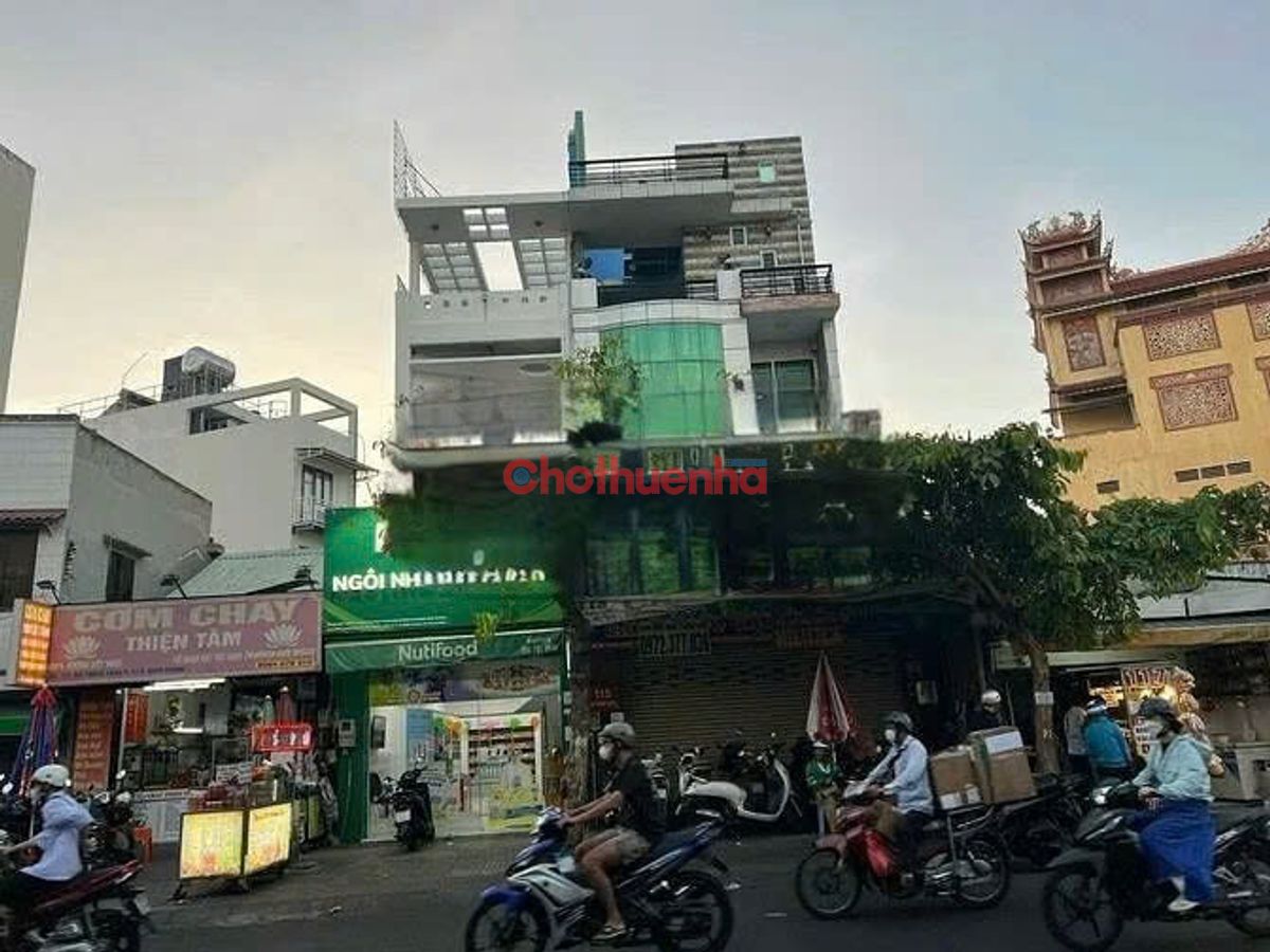  Nơ Trang Long, Phường 12, Bình Thạnh.