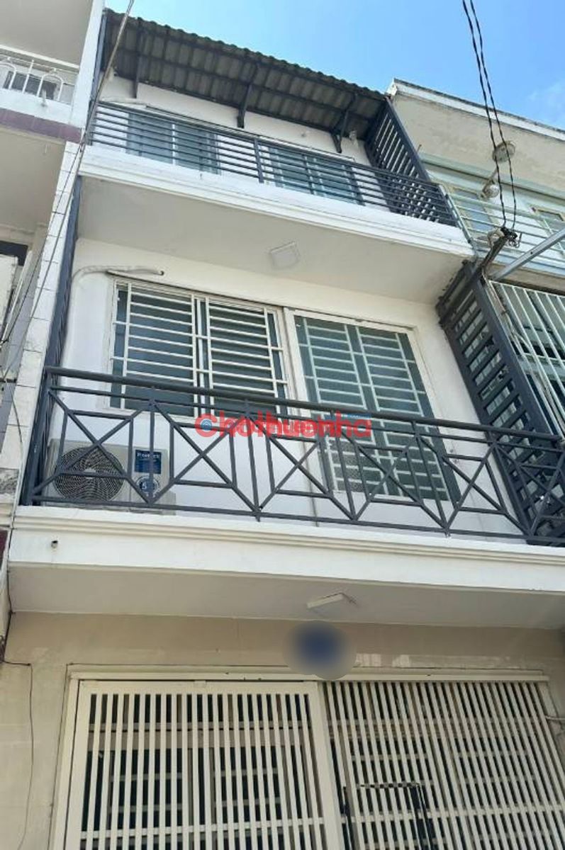 Cho thuê nhà hẻm xe hơi đường Bùi Đình Tuý, Phường 24, Bình Thạnh