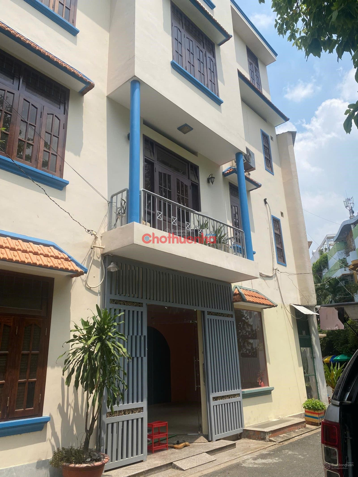 Cho thuê nhà đường cộng hòa, phường 04, tân bình, 1 trệt 2 lầu. Đang làm spa, giá thuê 17 triệu