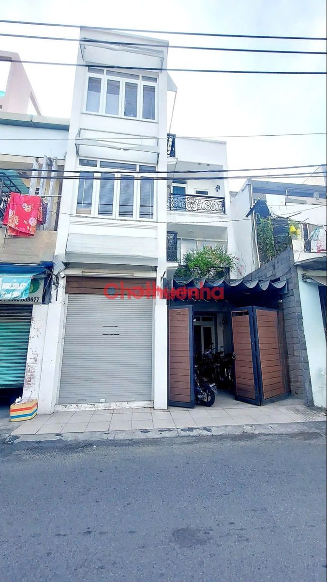 Cho thuê nhà NHÀ ĐẸP MẶT TIỀN BÀNH VĂN TRÂN (6X19M) - TÂN BÌNH