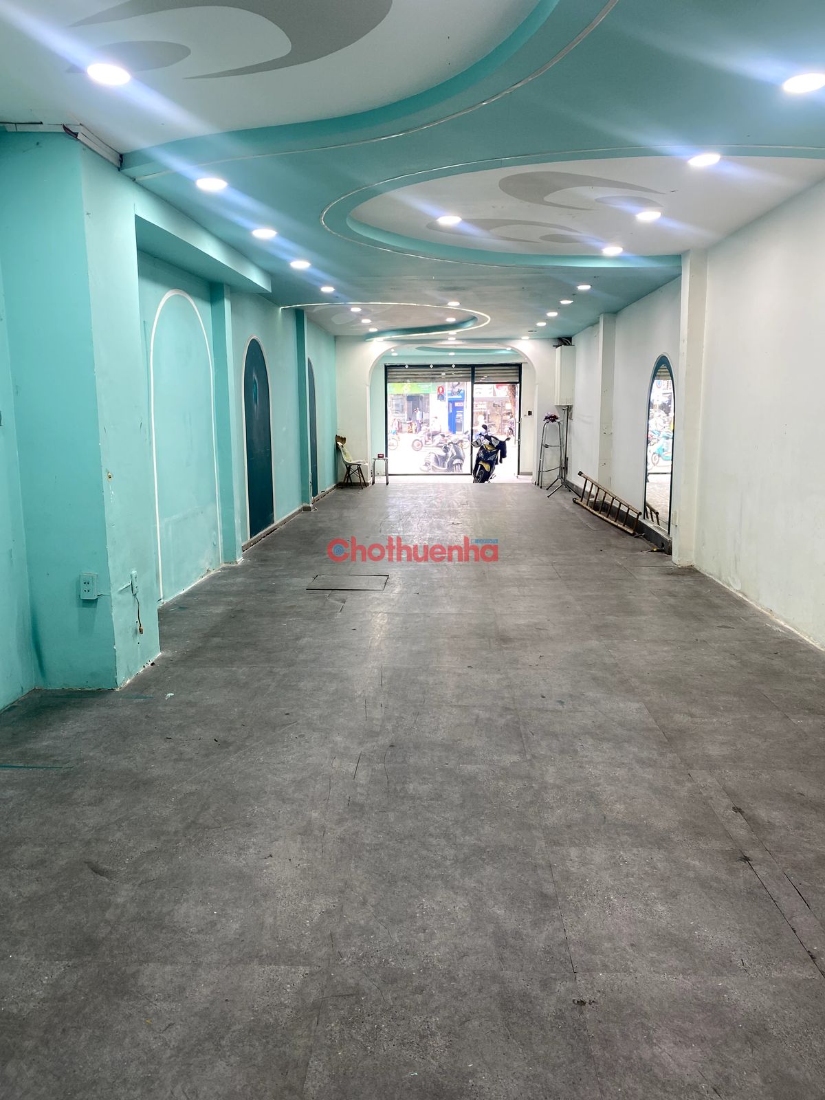 CHO THUÊ NHÀ MẶT TIỀN ĐƯỜNG 3/2, P.14, QUẬN 10 - DT NGANG 4.3x29M. GIÁ THUÊ 65 TRIỆU