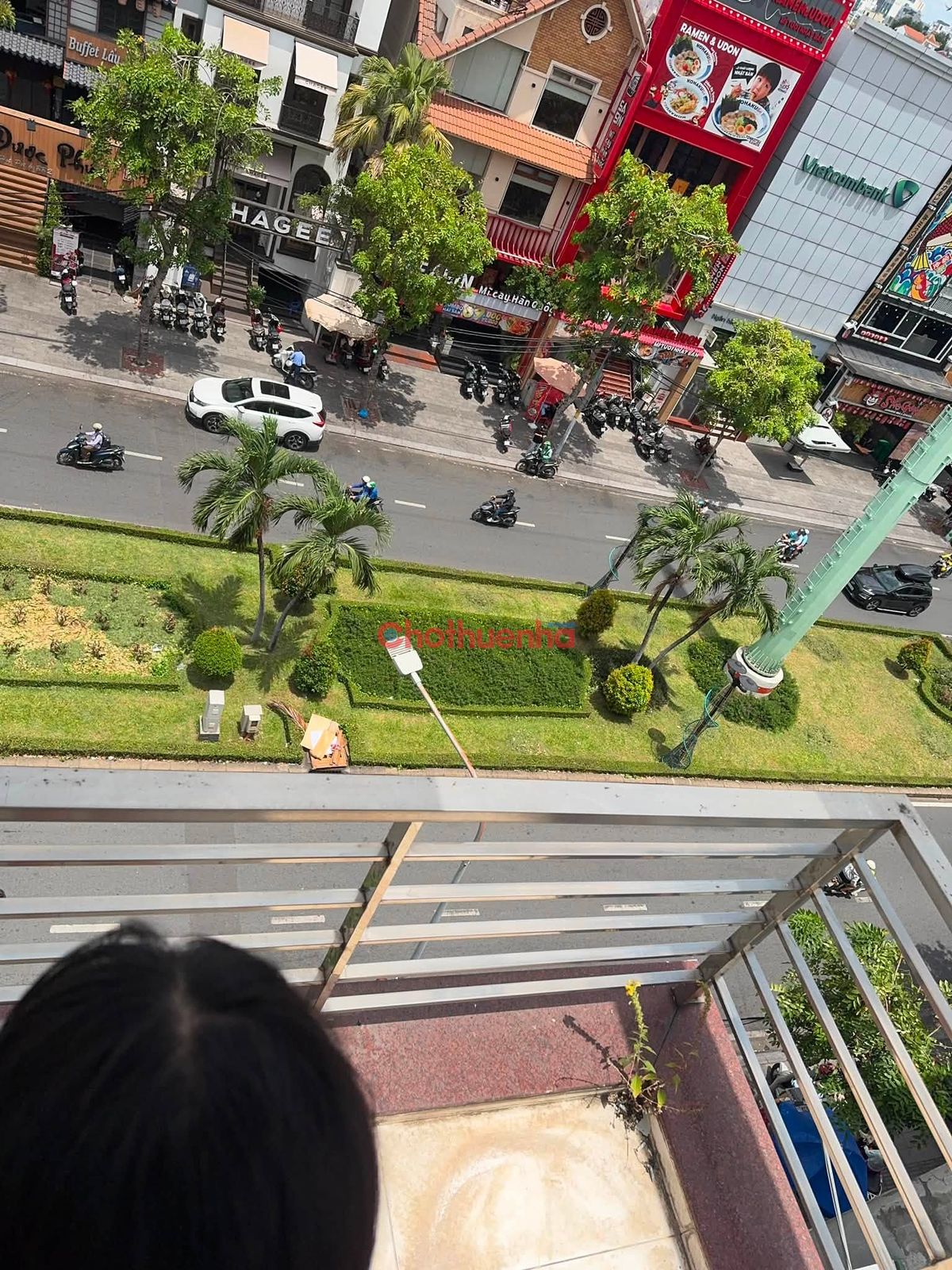 Cho Thuê nhà mặt tiền  Phan Xích Long - Phố Ẩm thực lớn nhất Phú Nhuận
