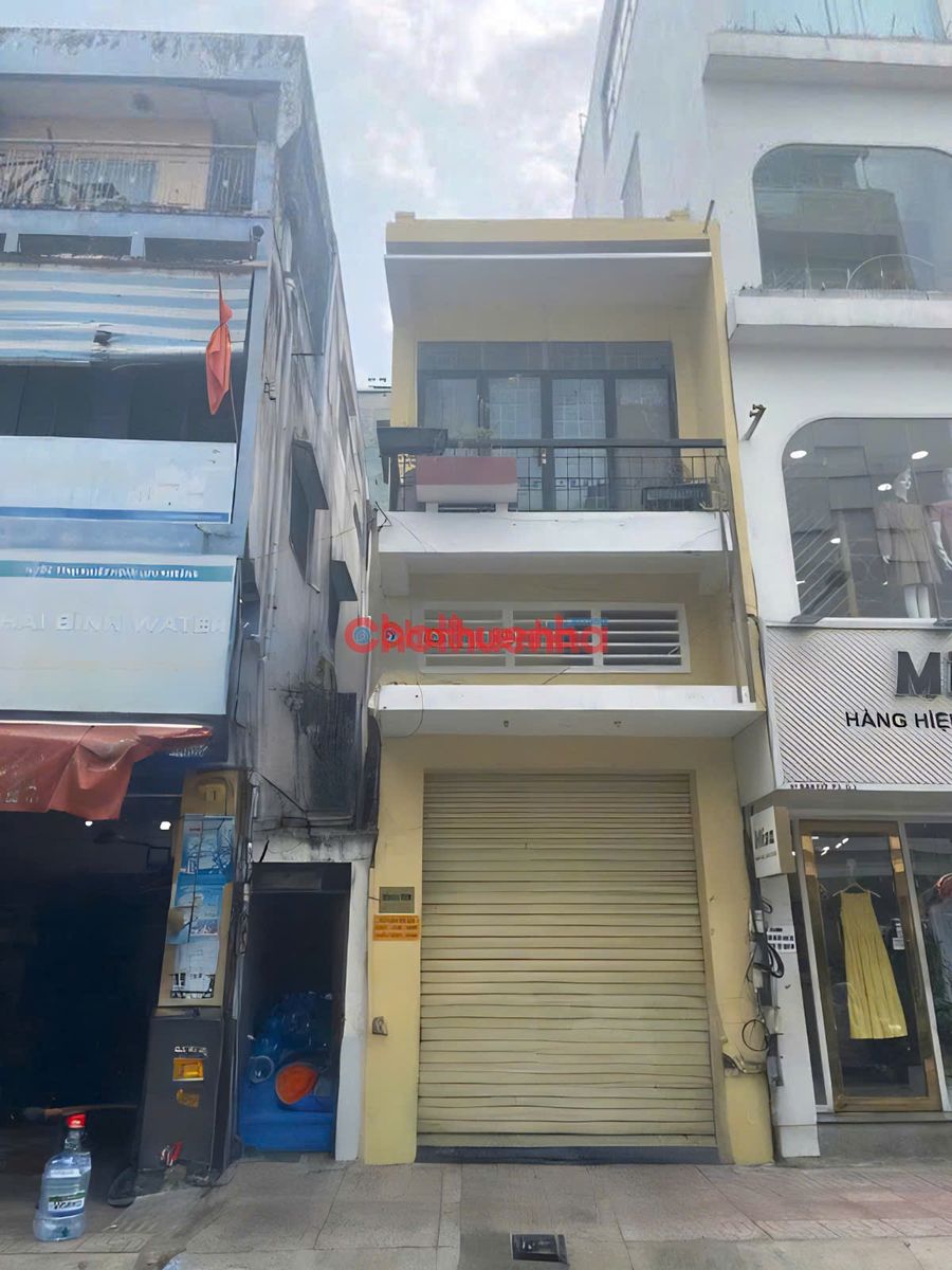 Cho thuê nhà mặt tiền đường Bàn Cờ, Phường 3, Quận 3.