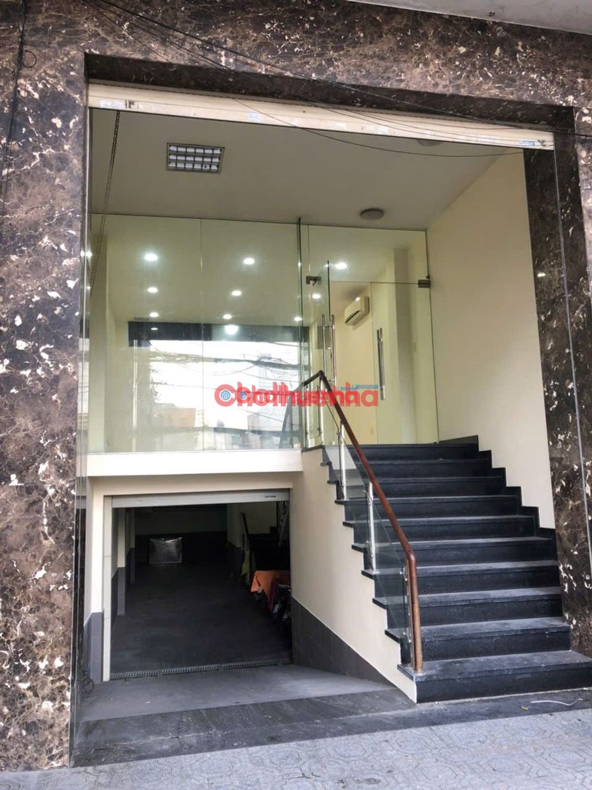 Cho Thuê Mặt bằng đường Trần Quang Khải, Quận 1 - 5x20m - Có hầm, thang máy