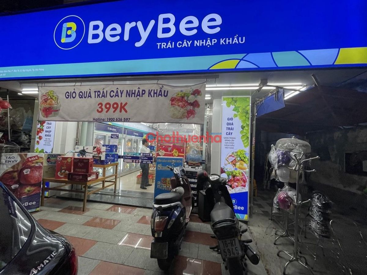 Cho thuê nhà mặt tiền Cách mạng tháng tám , Quận 3. Đối diện Sân khấu Lan Anh