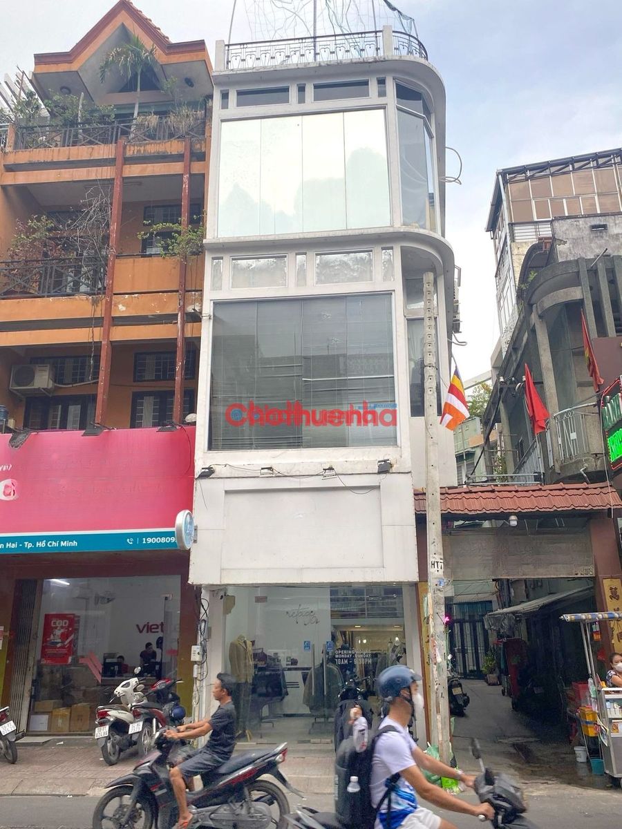 Cho thuê nhà nguyên căn mặt tiền Phạm Văn Hai Tân Bình - khu vực kinh doanh đông đúc ngày đêm, nhà lắp sẵn kính mới đẹp