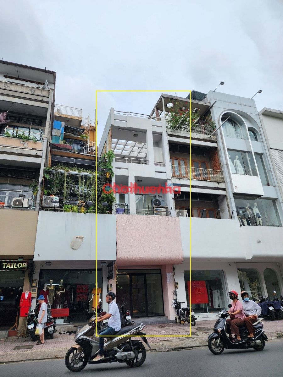 Mặt tiền đường Lê Văn sỹ Phú Nhuận khu vực kinh doanh sầm uất 