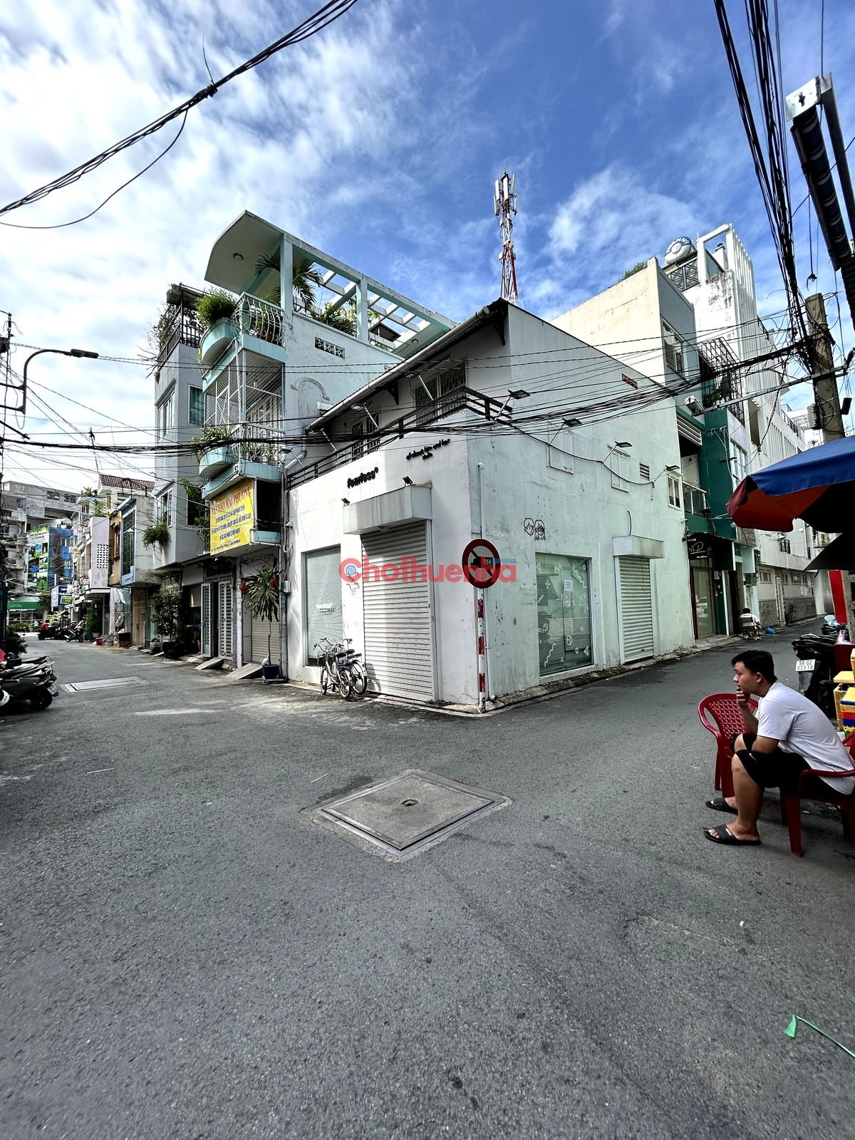 Cho thuê nhà góc 2 mặt tiền đường Đặng Văn Ngữ, P13, Phú Nhuận - DT 6x10 - Trệt Lầu - Giá 25 triệu/tháng