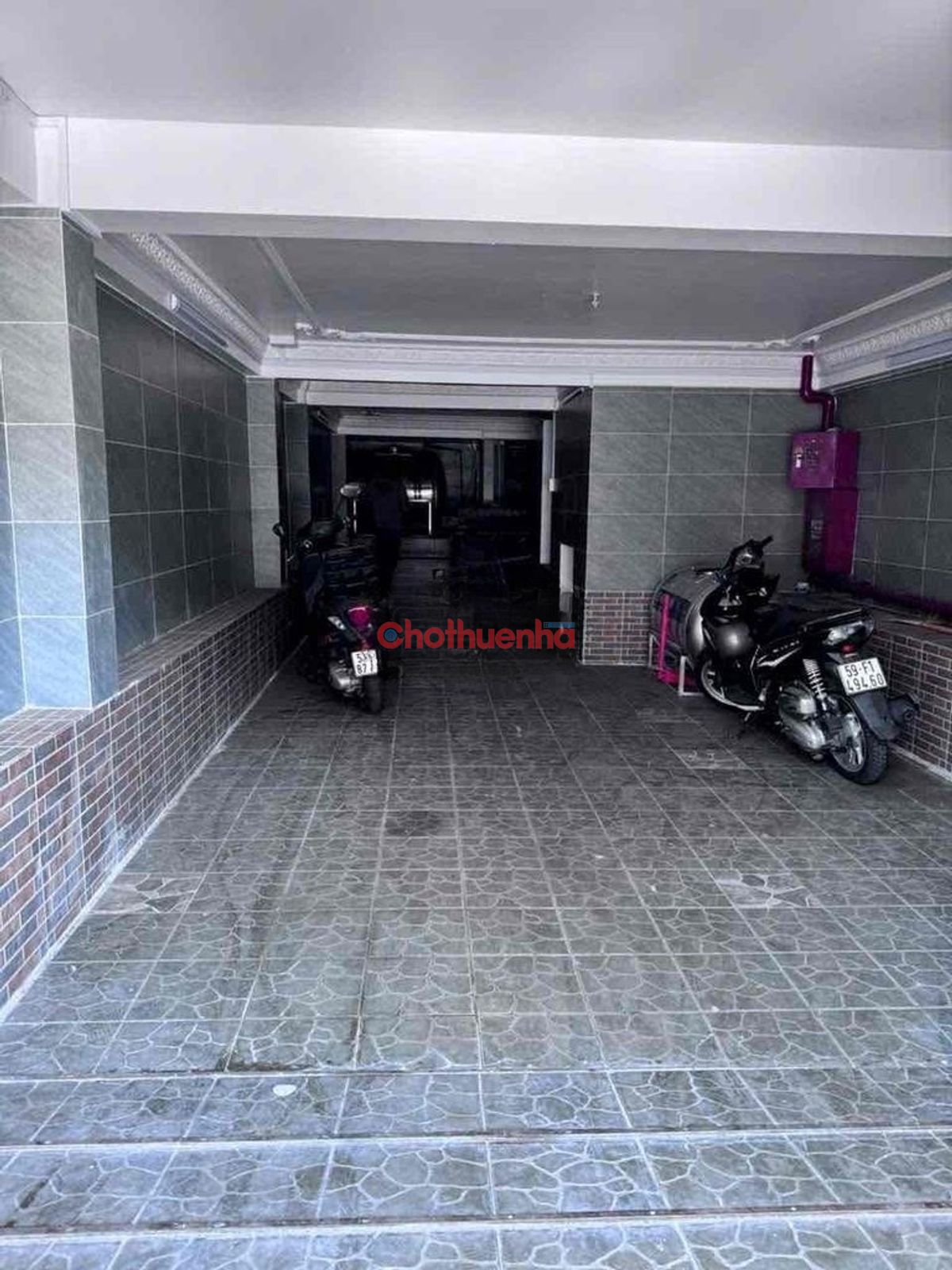 Nguyên căn Nguyễn Văn Giai, Phường Đa Kao, Quận 1
- Diện tích 4m x 20m - 4 Lầu Thang máy - Lớp học Trung tâm Anh ngữ,...