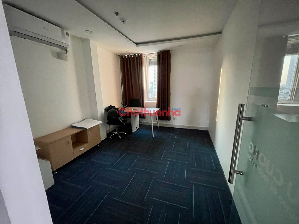 Cho thuê tòa nhà văn phòng mặt tiền đường Hoàng Minh Giám ngay Trung Tâm Phú Nhuận