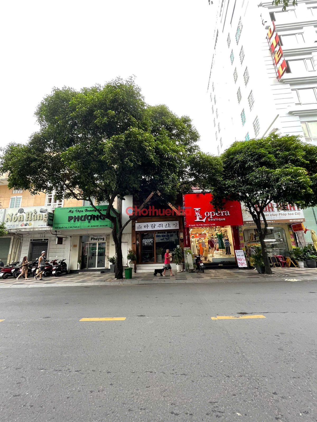 CHO THUÊ NHÀ MẶT TIỀN NGUYỄN TRÃI QUẬN 1 GẦN NGÃ TƯ TÔN THẤT TÙNG
