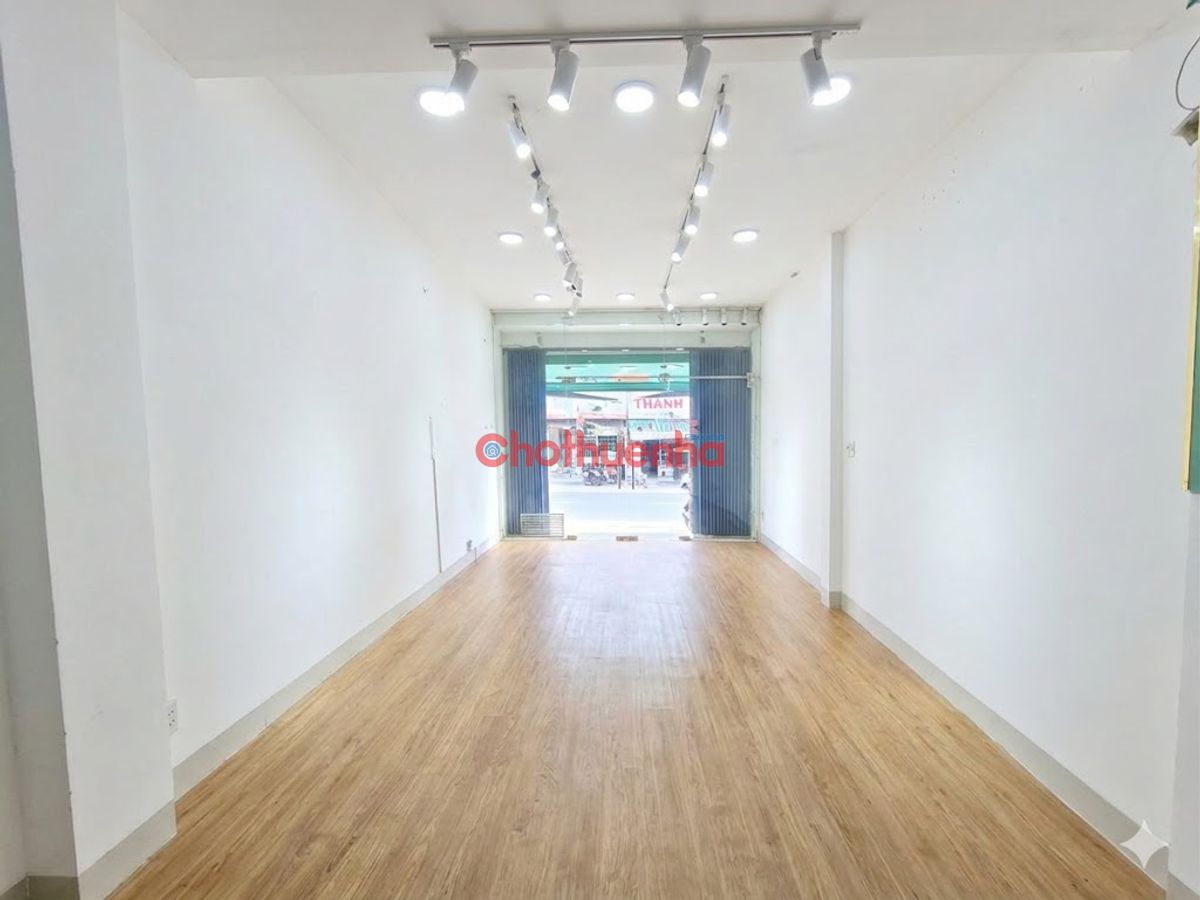 CHO THUÊ NHÀ MẶT TIỀN ĐƯỜNG TÔ HIẾN THÀNH, QUẬN 10 - 4 TẦNG - KD NHỘN NHỊP
