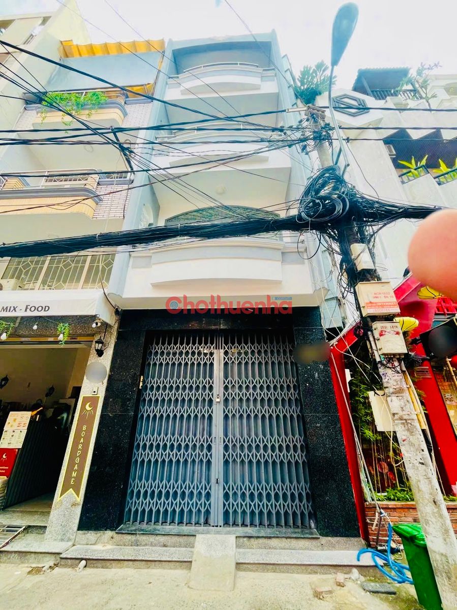 Cho thuê nhà nguyên căn, Hẻm xe hơi đường  Nguyễn Thị Minh Khai, Quận 3
