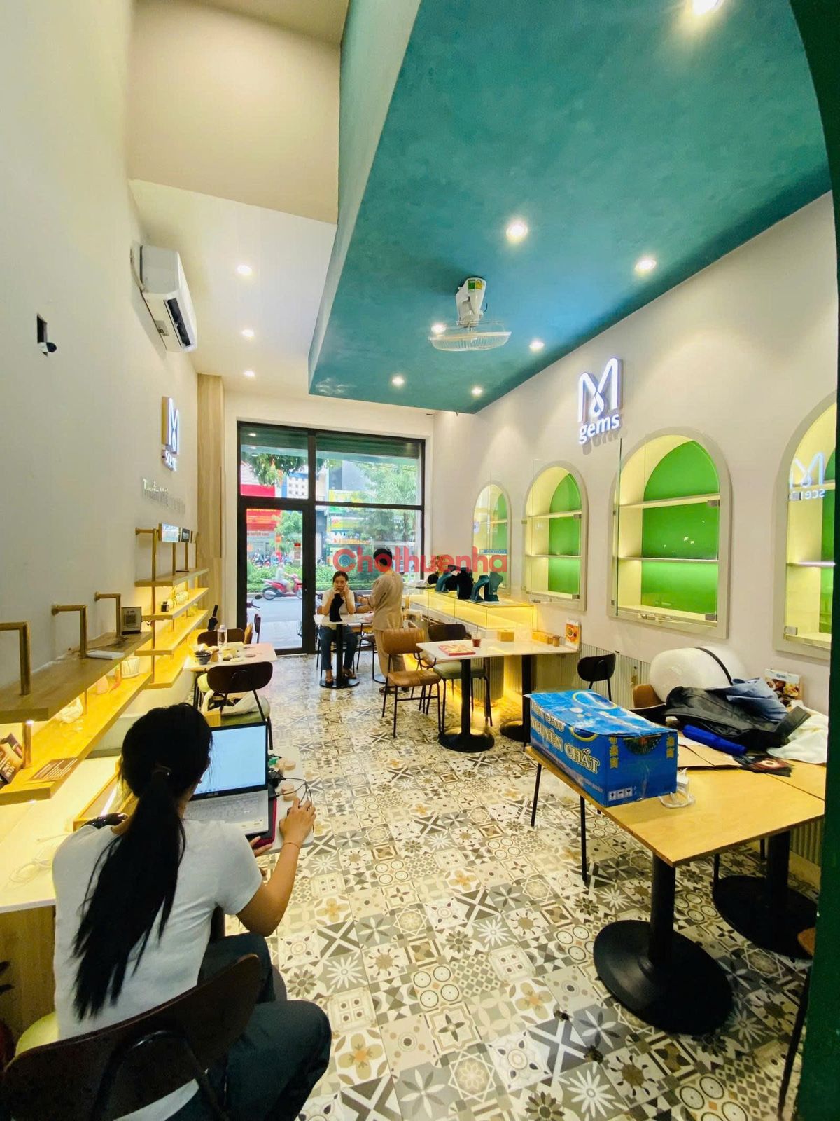 Cho thuê nhà mặt tiền đường phan xích long, phường 2, quận phú nhuận - có thang máy