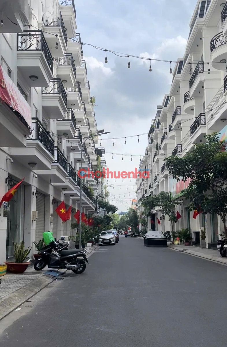 Cho thuê nhà nguyên căn Thoại Ngọc Hầu, Phú Thạnh, Tân Phú.