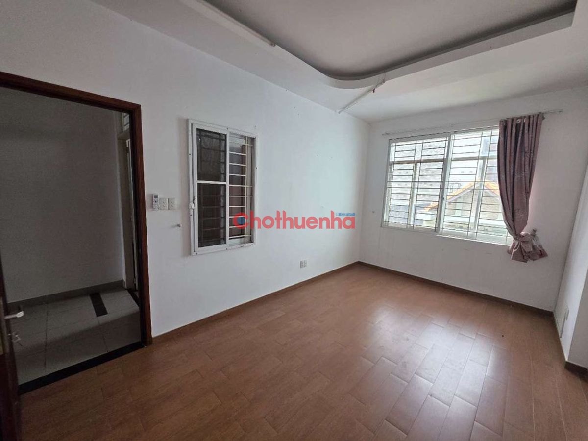 Cho thuê nhà mặt tiền đường C1 Phường 13 Quận Tân Bình