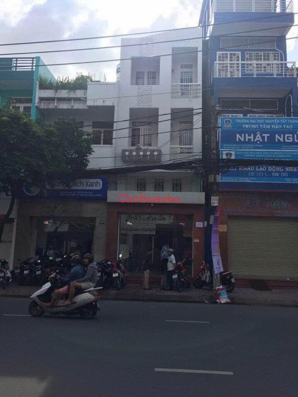CHO THUÊ NHÀ MẶT TIỀN HỒ VĂN HUÊ - Ngang 4 x Dài 12M - 3 lầu, 4 phòng -  Làn xe máy. thuận tiện kinh doanh