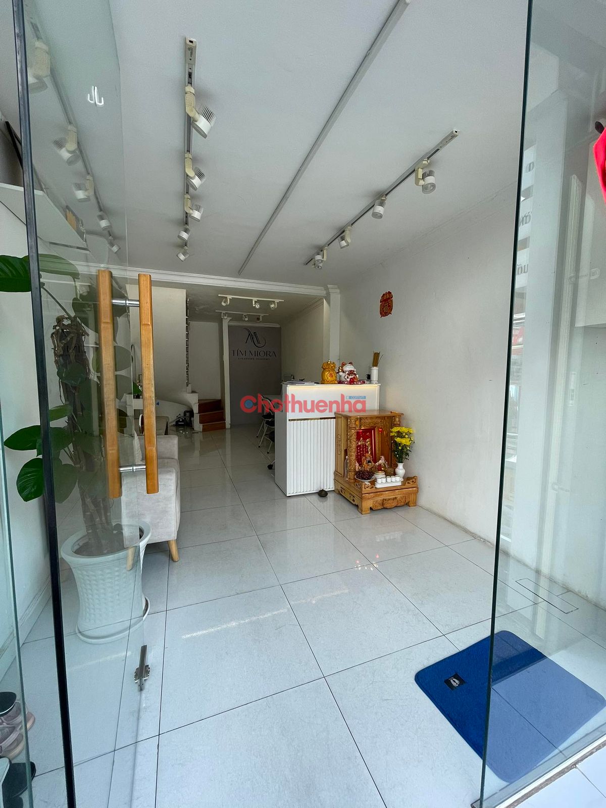 CHO THUÊ NHÀ MẶT TIỀN VƯỜN CHUỐI, PHƯỜNG 4, QUẬN 3 - 3 LẦU SUỐT