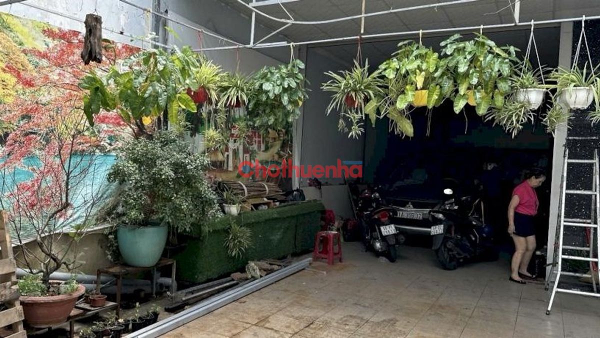 Nhà nguyên căn cho thuê Nguyễn Văn Tố, Phường Tân Thành, Quận Tân Phú.