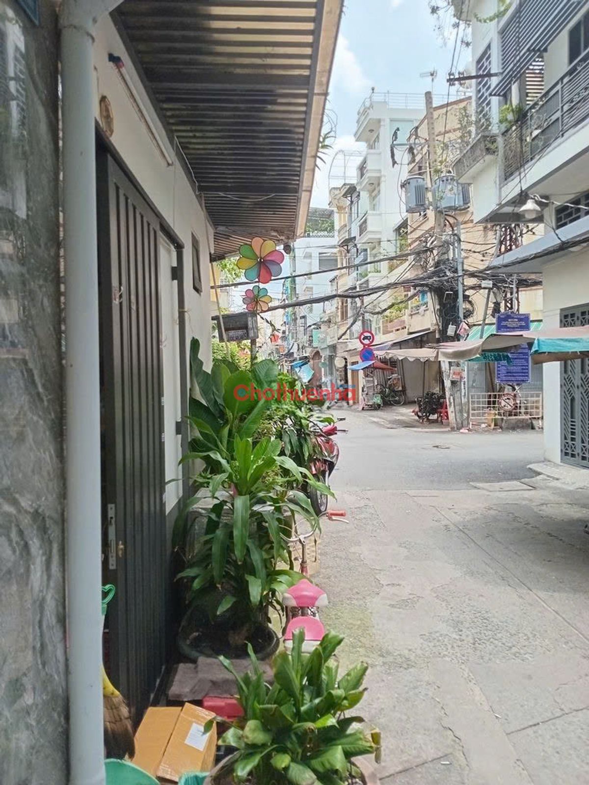 cho thuê nhà nguyên căn đường Nguyễn Thiện thuật, phường 2, quận 3.  Nhà xây 4 tầng giá chỉ 19 triệu