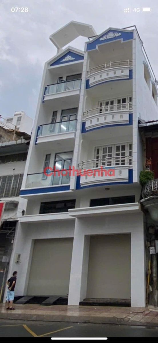 CHO THUÊ NHÀ MẶT TIỀN LỚN ĐƯỜNG TRẦN HƯNG ĐẠO QUẬN 5