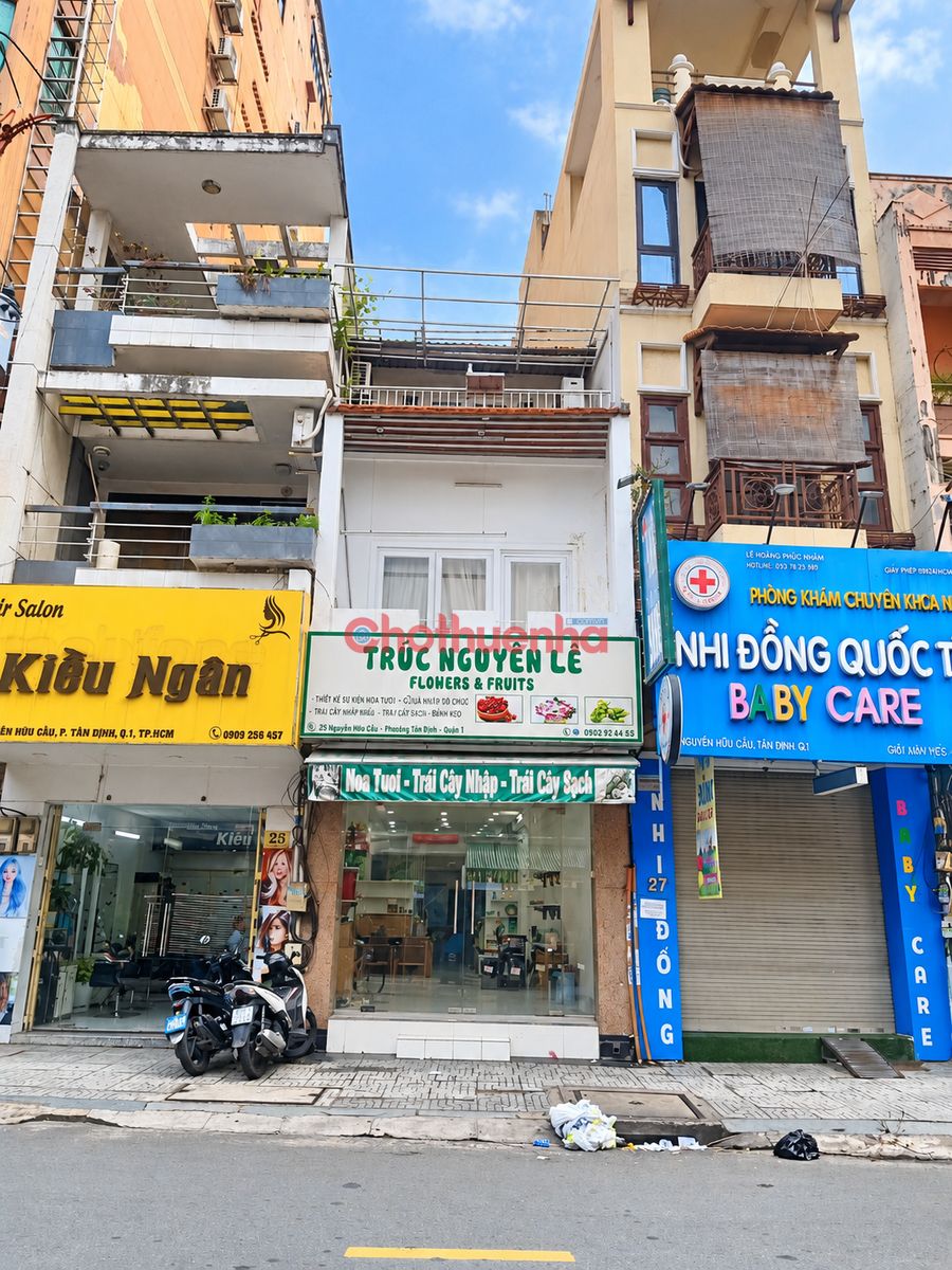 CHO THUÊ NHÀ MẶT TIỀN NGUYỄN HỮU CẦU Q1 – TRỆT TRỐNG SUỐT, 3 PHÒNG NGỦ