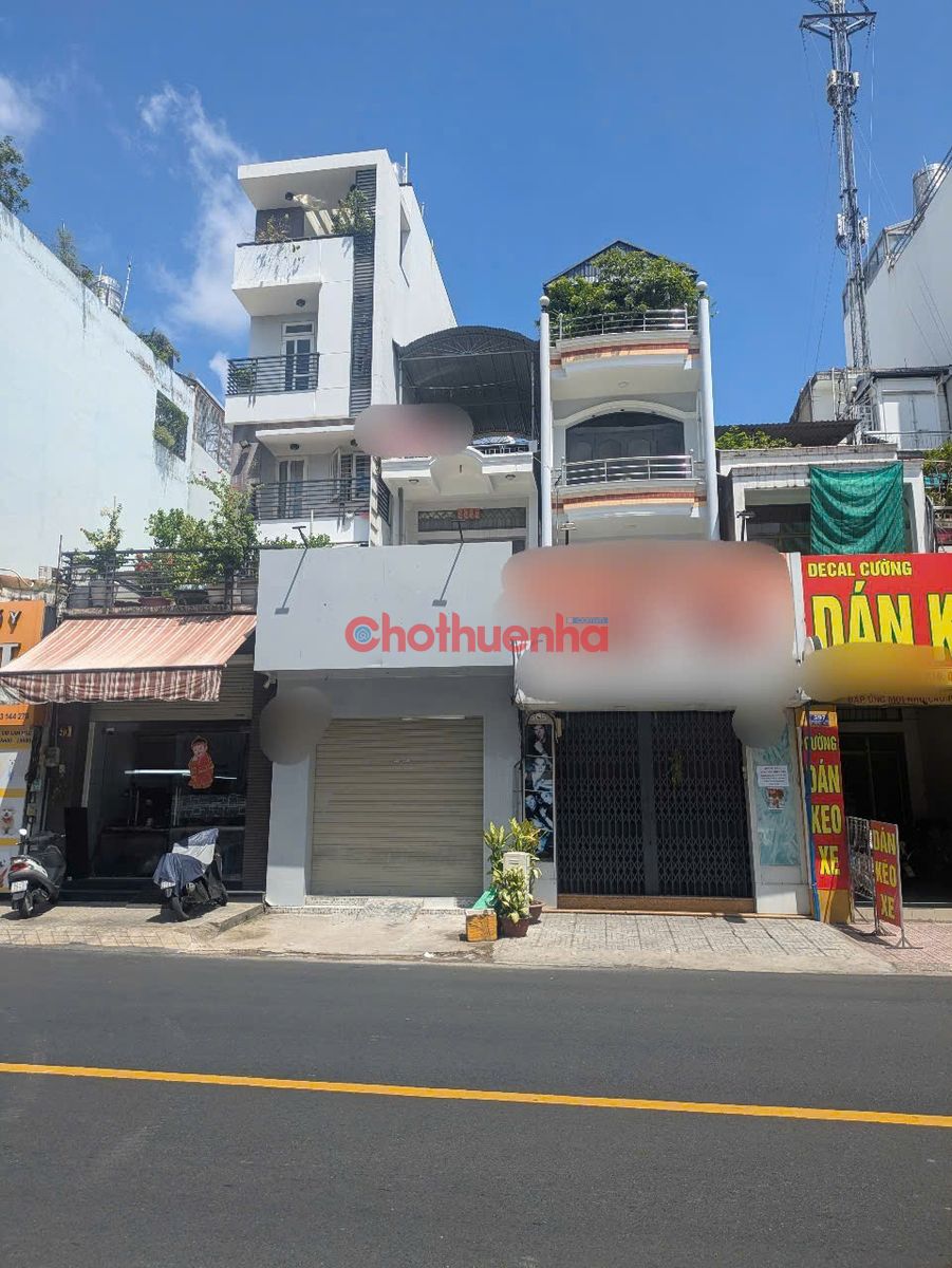 Cho Thuê nhà mặt tiền Lạc Long Quân Phường 10 Quận Tân Bình _ 3.7m X 17m , 1 trệt 2 lầu _ 20 triệu