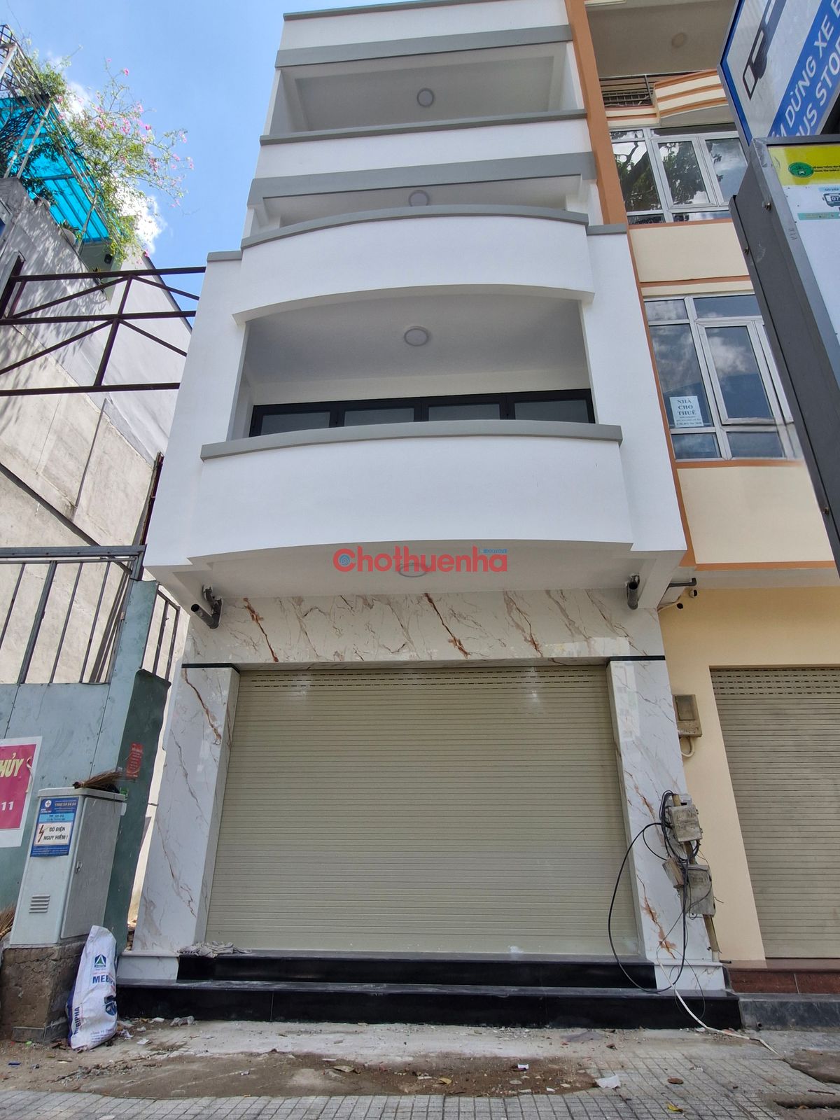 CHO THUÊ NHÀ MỚI - CÓ THANG MÁY, PCCC - ĐƯỜNG 3/2 GÓC SƯ VẠN  HẠNH, QUẬN 10