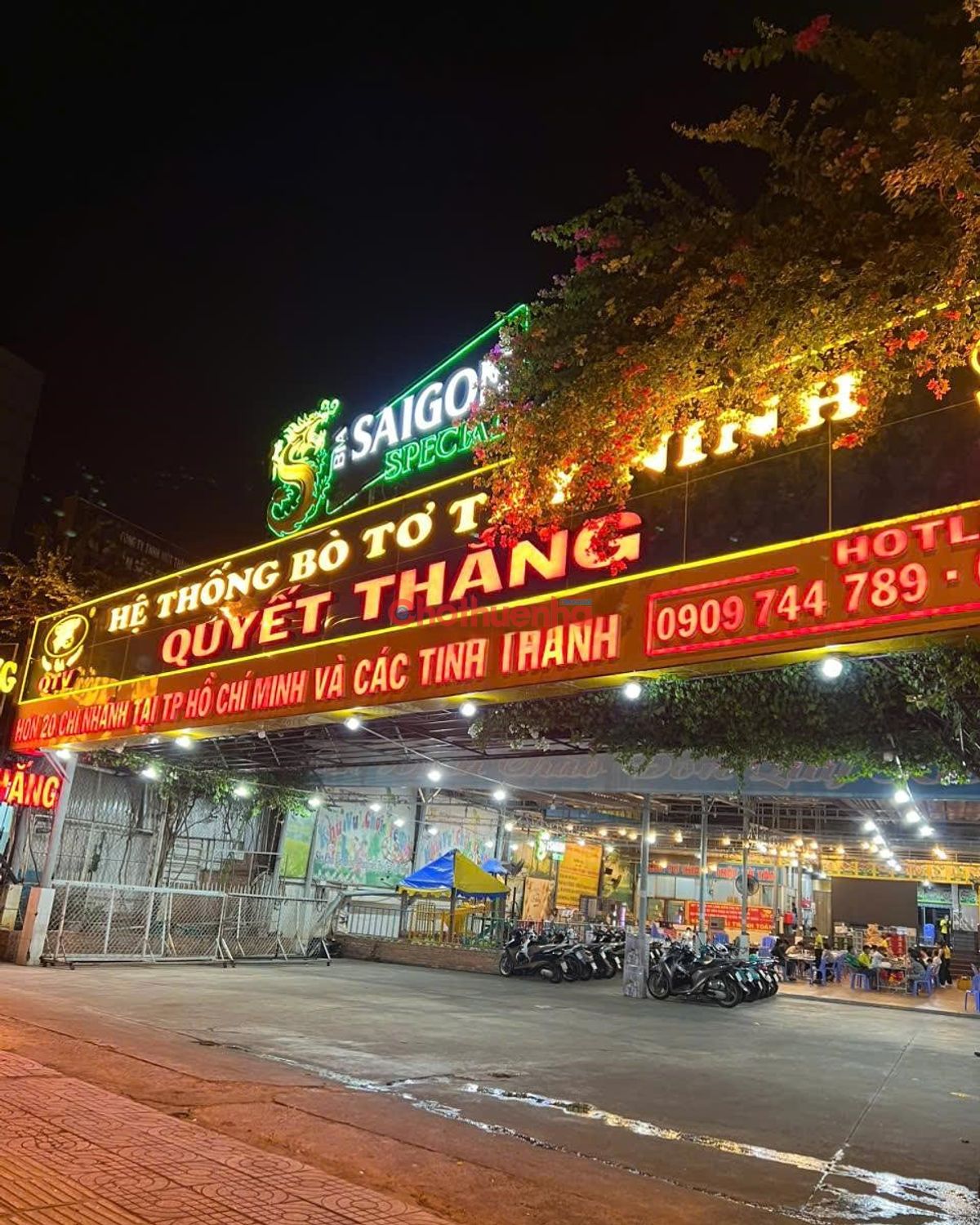 CHO THUÊ NHÀ MẶT TIỀN DIỆN TÍCH HƠN 1000M2 ĐƯỜNG PHẠM VĂN ĐỒNG ĐOẠN GẦN GIGAMALL