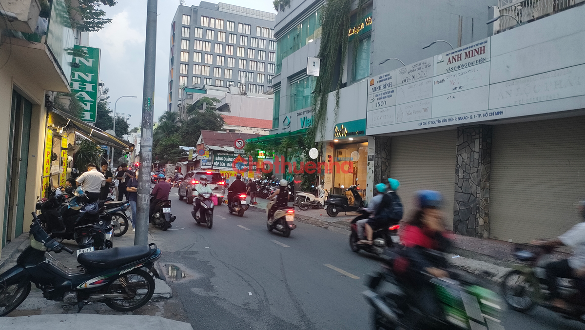 CHO THUÊ NHÀ MẶT TIỀN NGUYỄN VĂN THỦ, ĐAKAO, QUẬN 1 - Ngang 4m x Dài 30M - 2 Lầu - 6 Phòng