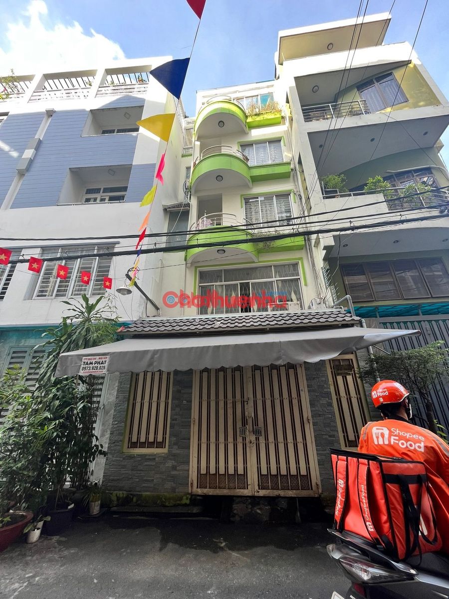 Cho thuê nhà đẹp Phan Đăng Lưu, Phường 3, Quận Phú Nhuận. Nhà 4 tầng, đường trước nhà rộng thông thoáng