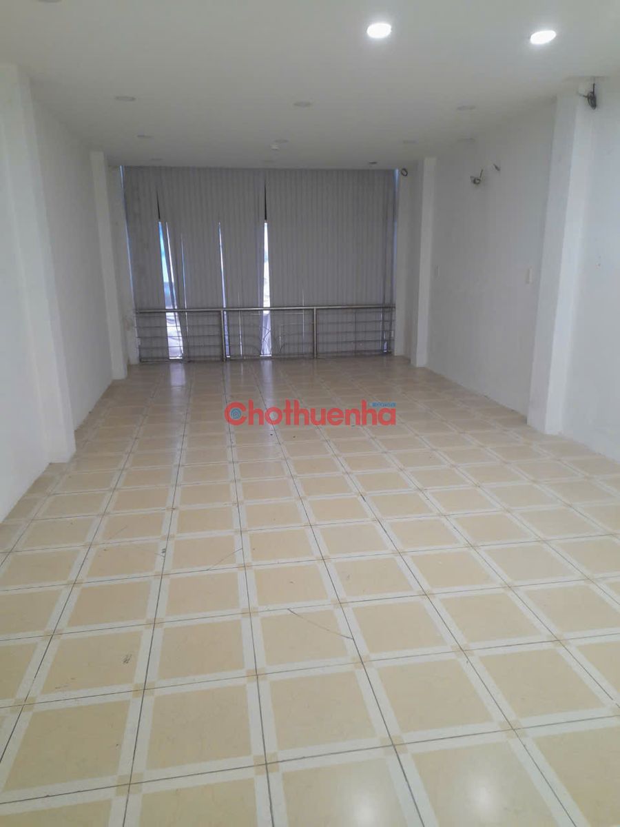 Cho thuê nhà mặt tiền đường Cộng Hòa, Phường 4, Quận Tân Bình - Nhân nhà ngay