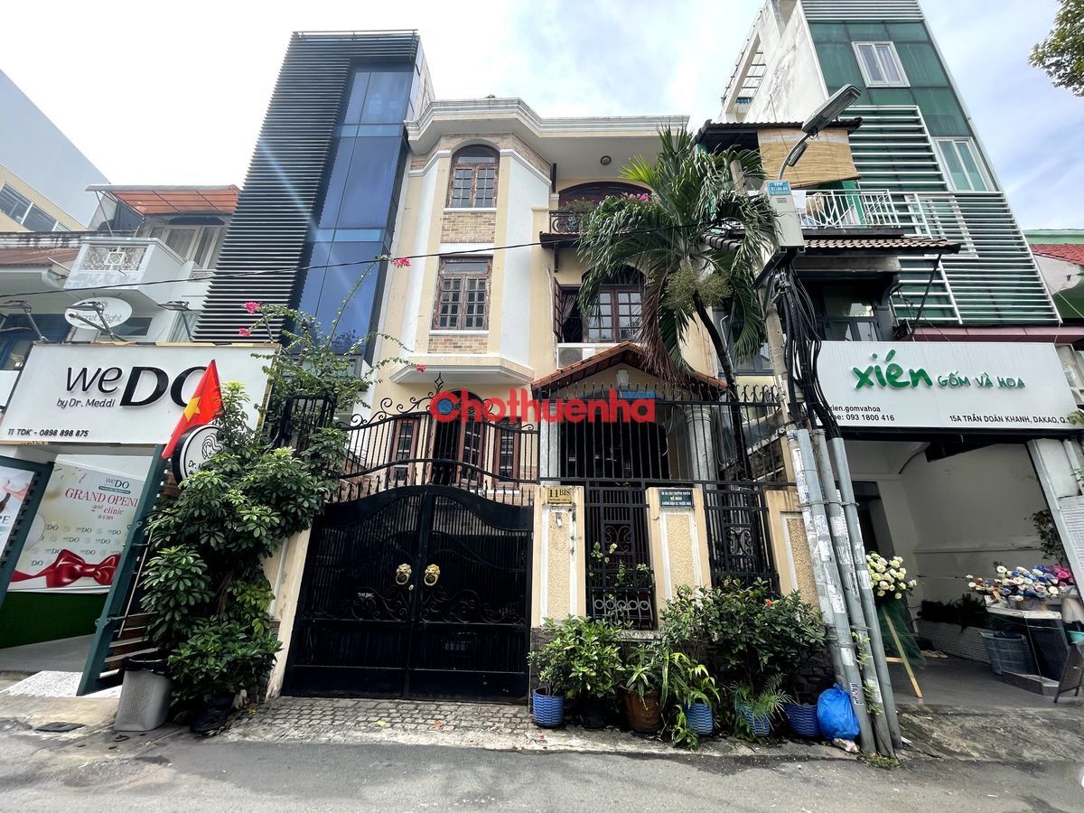 Cho thuê nhà nguyên căn 7x15m mặt tiền khu Tân Định - Quận 1